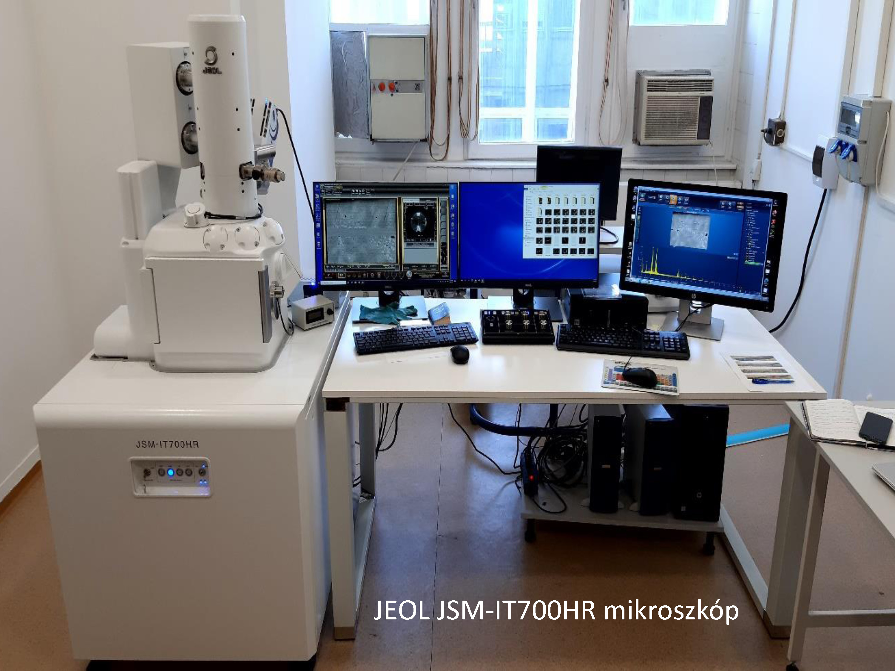 JEOL JSM-IT700HR mikroszkóp